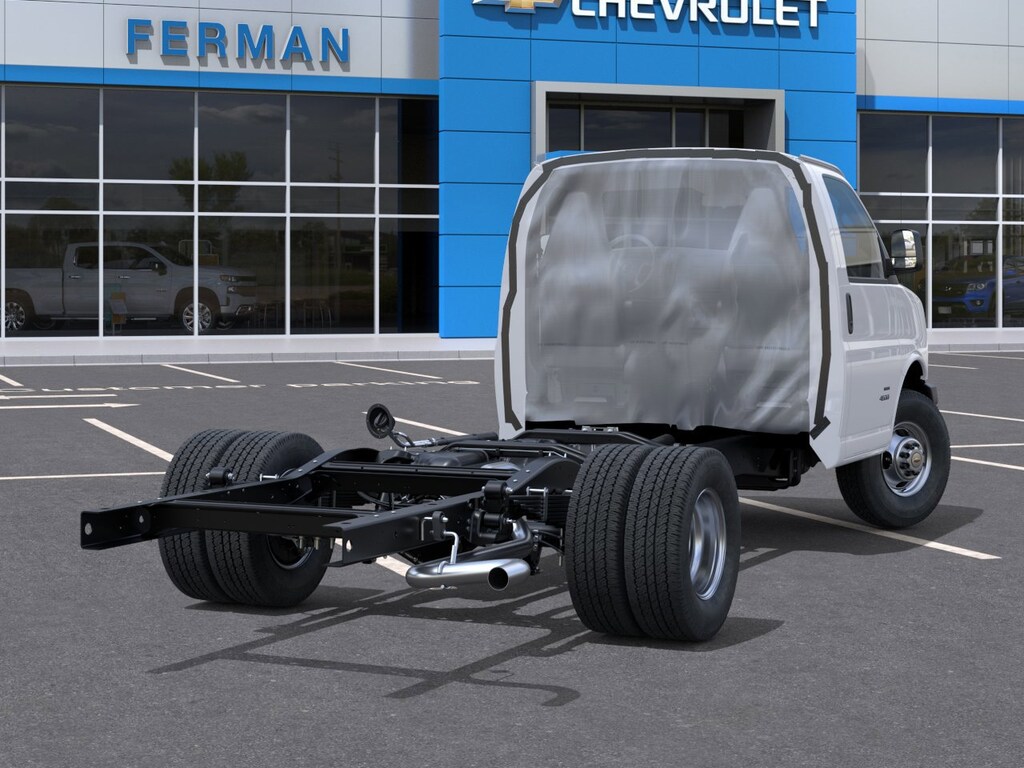 New 2026 Chevrolet Express Cutaway 4500 Van Truck