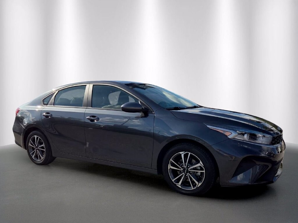 Used 2023 Kia Forte LXS Sedan