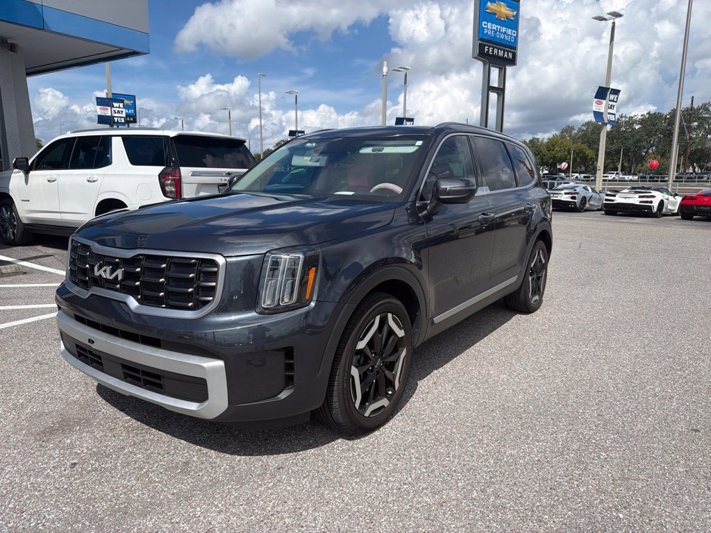 Used 2024 Kia Telluride S SUV