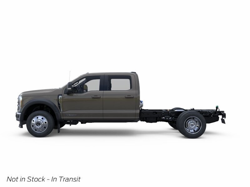 New 2026 Ford F-450 Chassis Lariat Truck Crew Cab