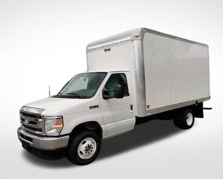 2026 Ford E-450 Cutaway Base Truck