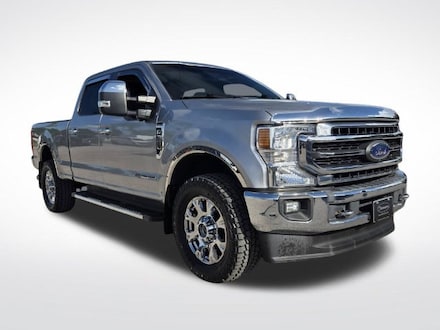 2020 Ford F-350SD Lariat Truck Crew Cab