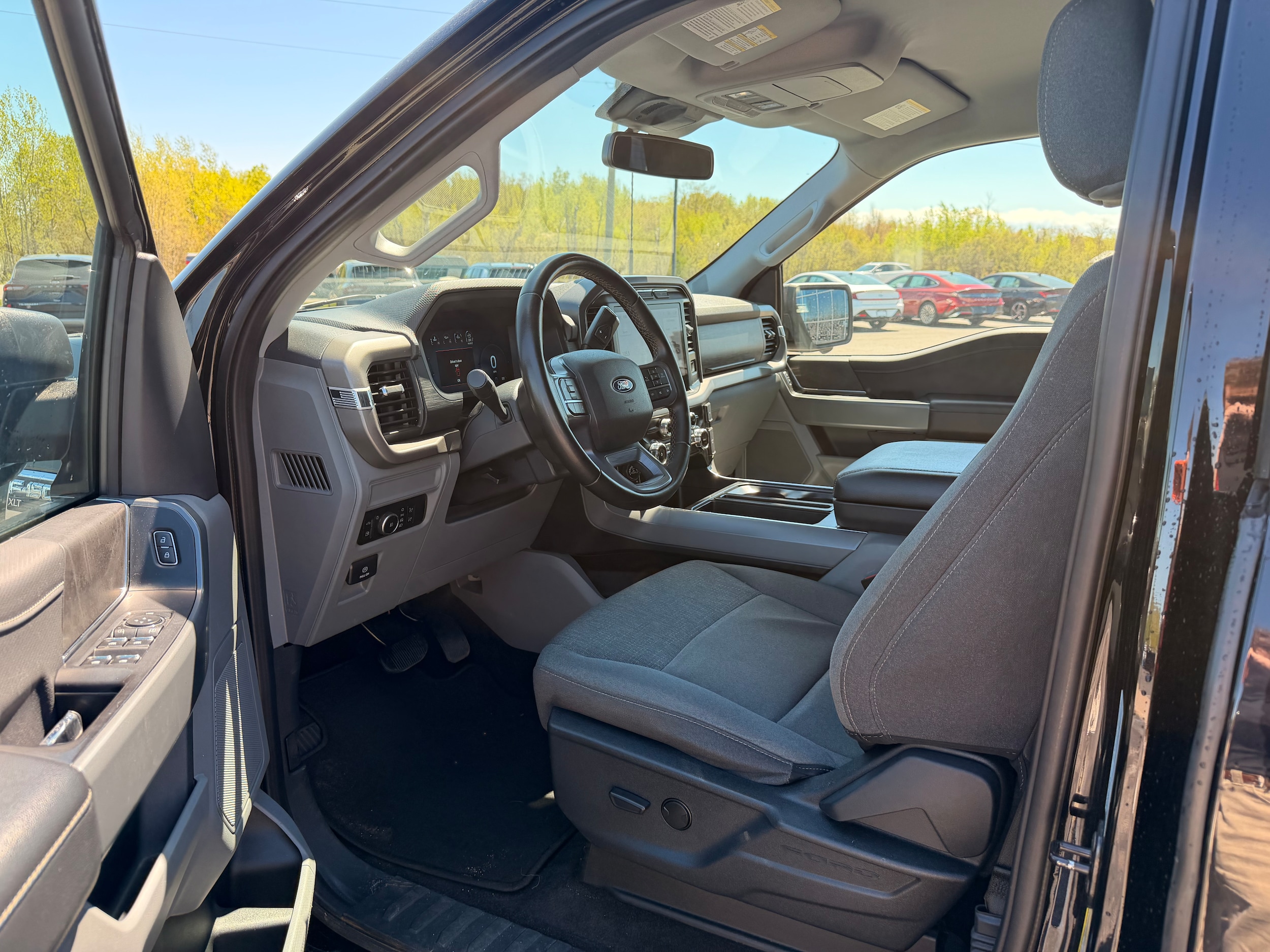 2024 Ford F-150 XLT - Photo 9