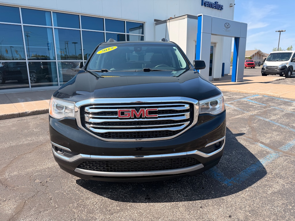 Used 2019 GMC Acadia SLT-2 SUV