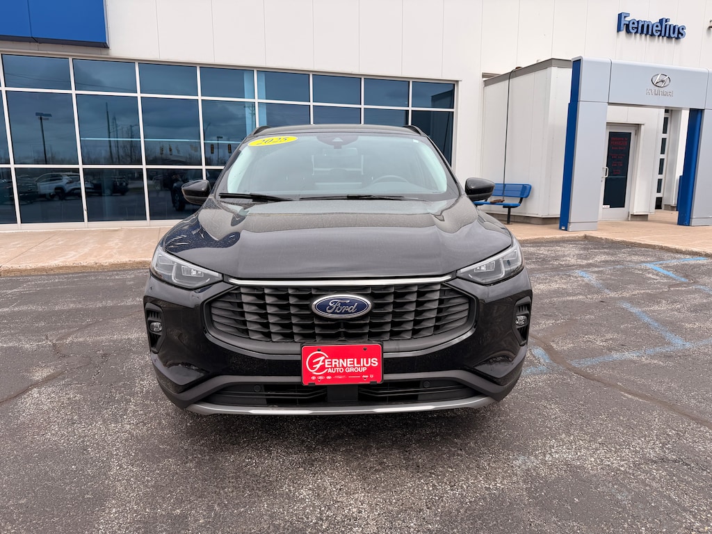Used 2025 Ford Escape Platinum SUV