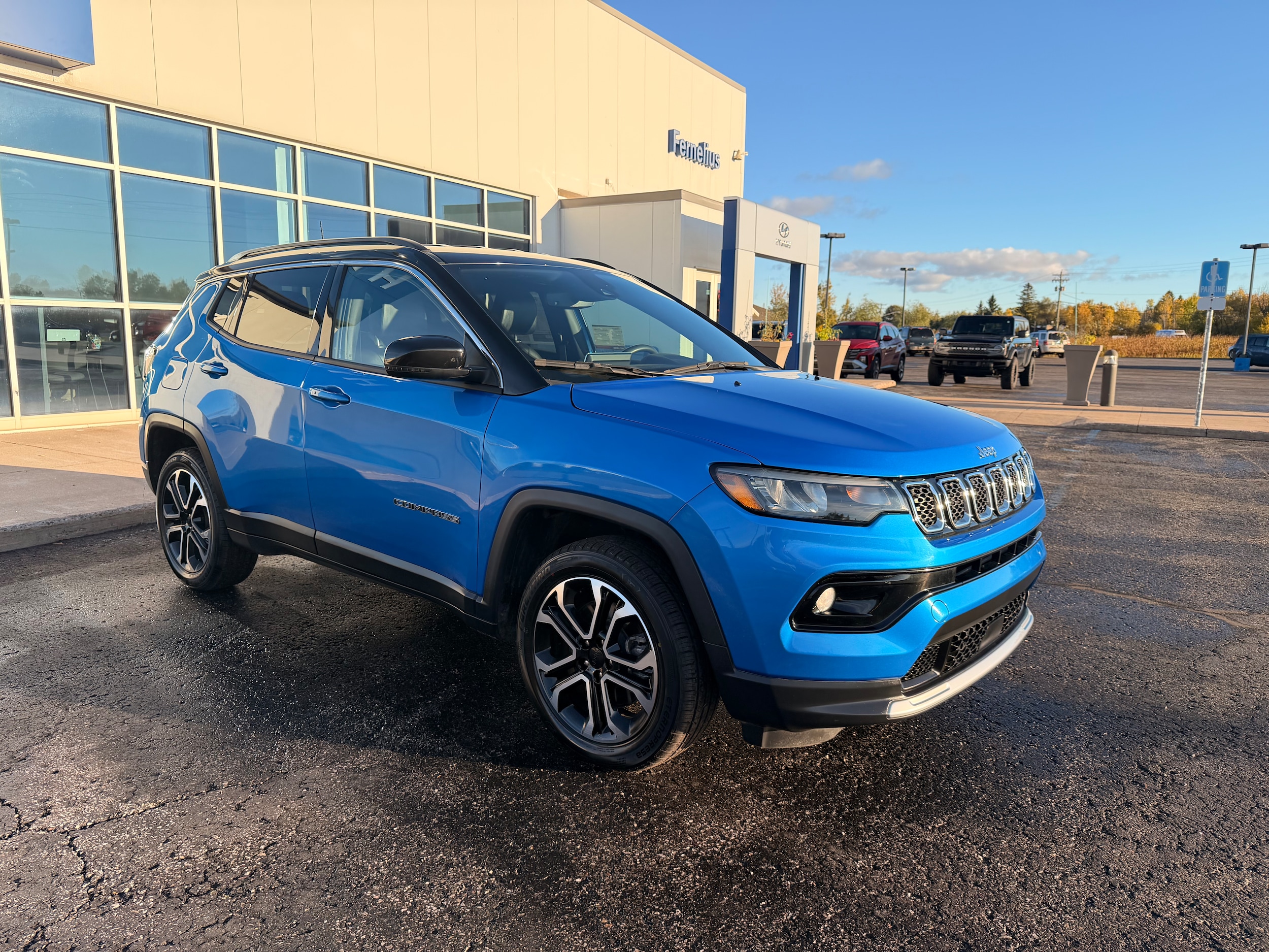 2023 Jeep Compass Limited - Photo 3