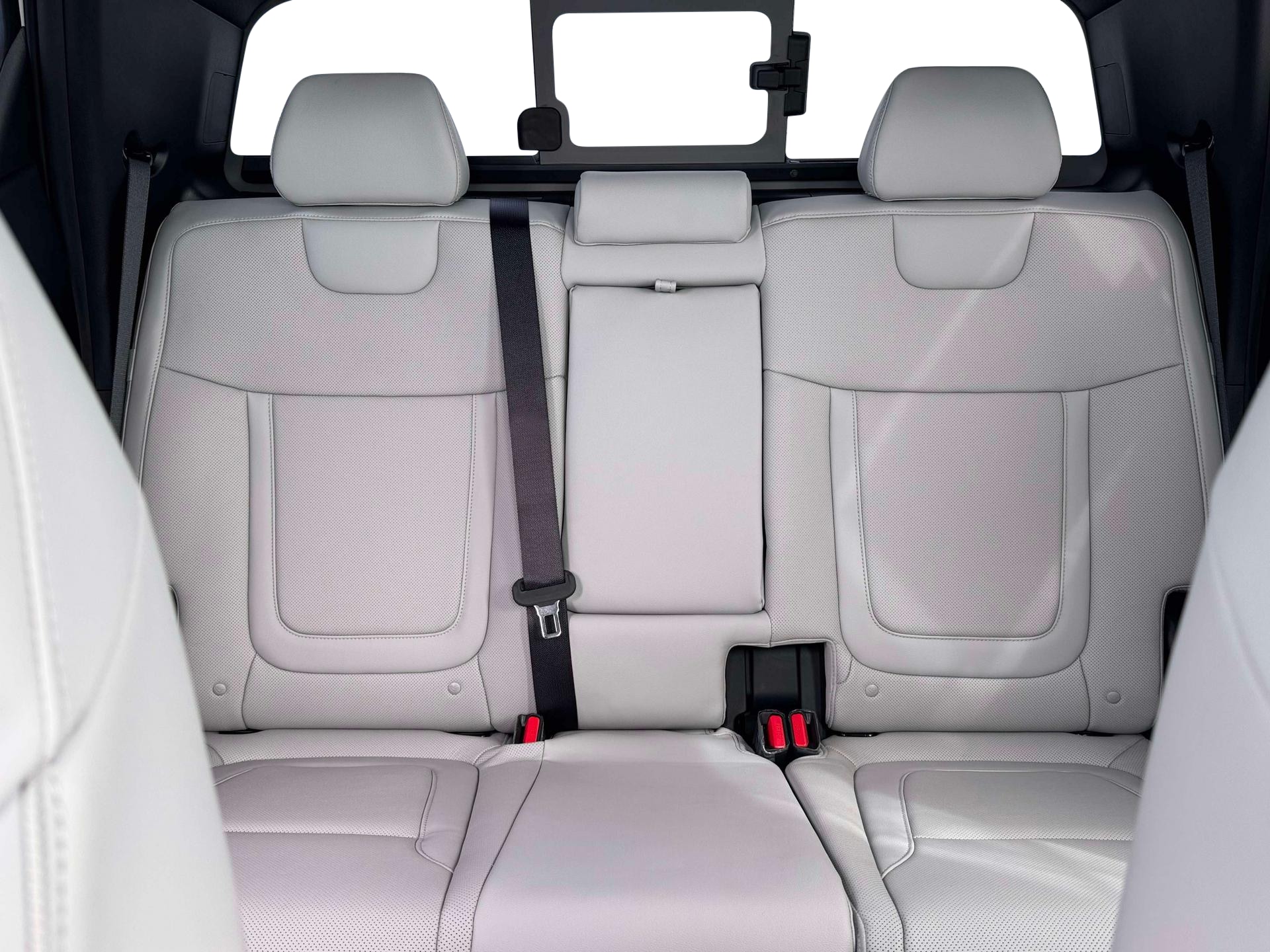 2026 Hyundai Santa Cruz Limited - Photo 16