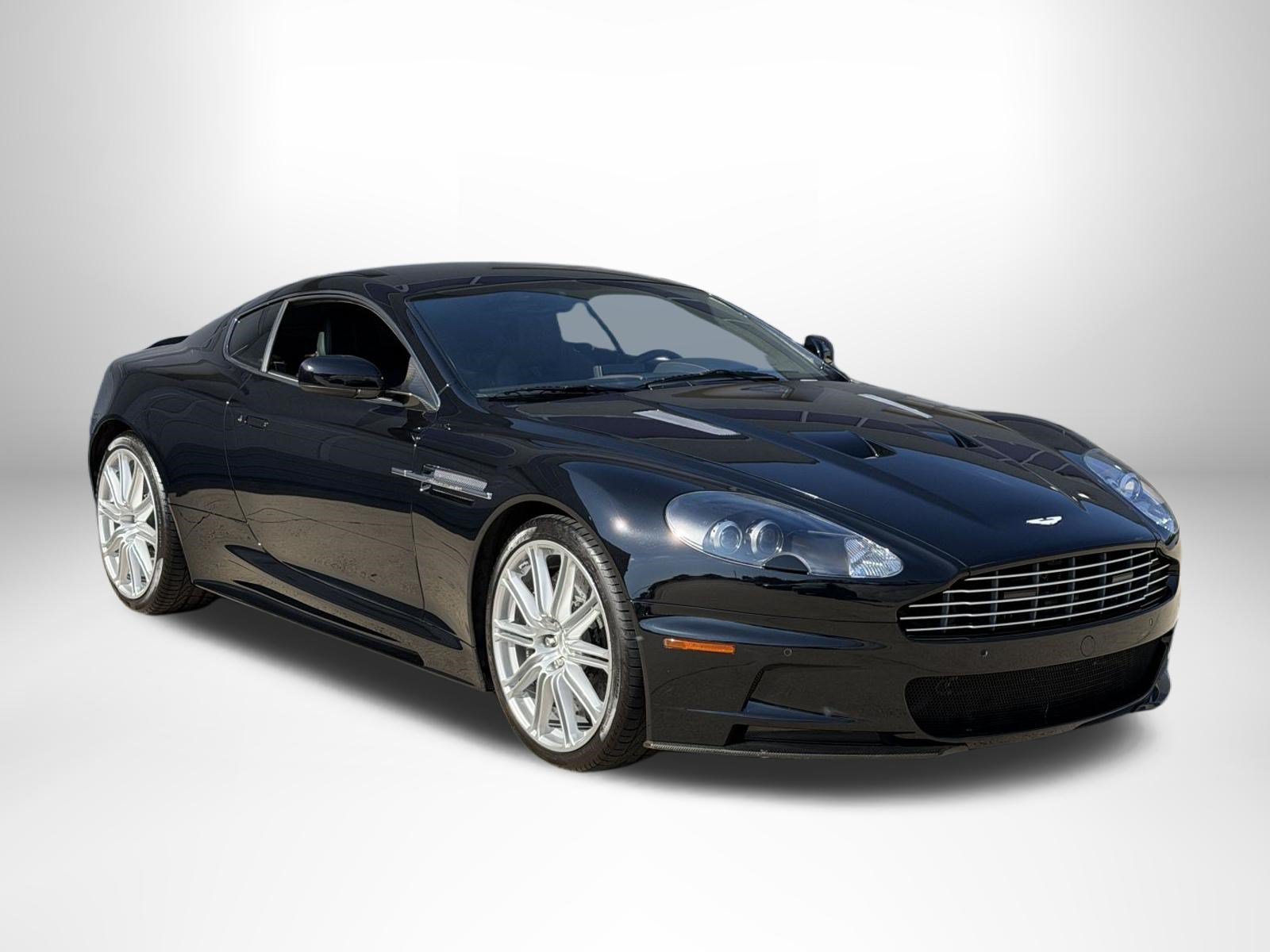  Aston Martin DBS