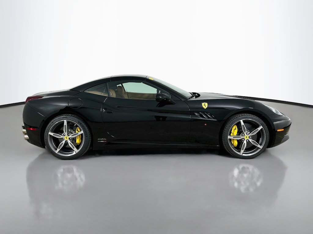 Used 2014 Ferrari California Base Convertible
