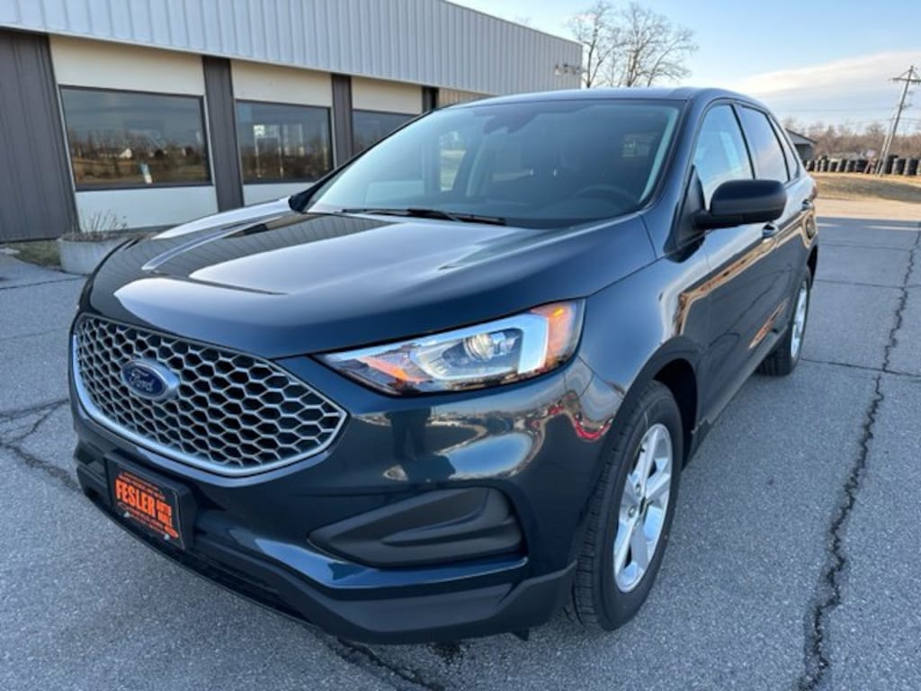 New 2023 Ford Edge SUV