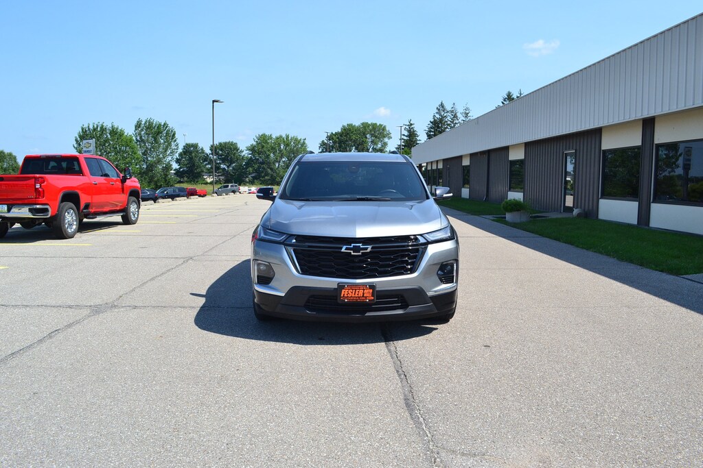 Used 2023 Chevrolet Traverse SUV