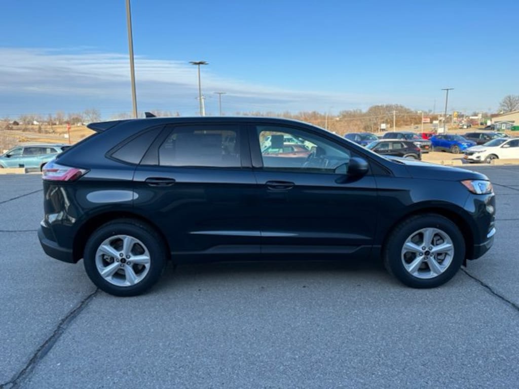 New 2023 Ford Edge SUV