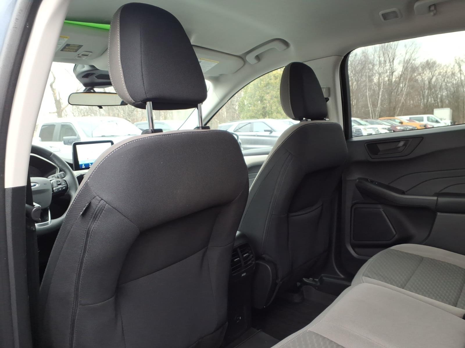 2022 Ford Escape SE - Photo 12