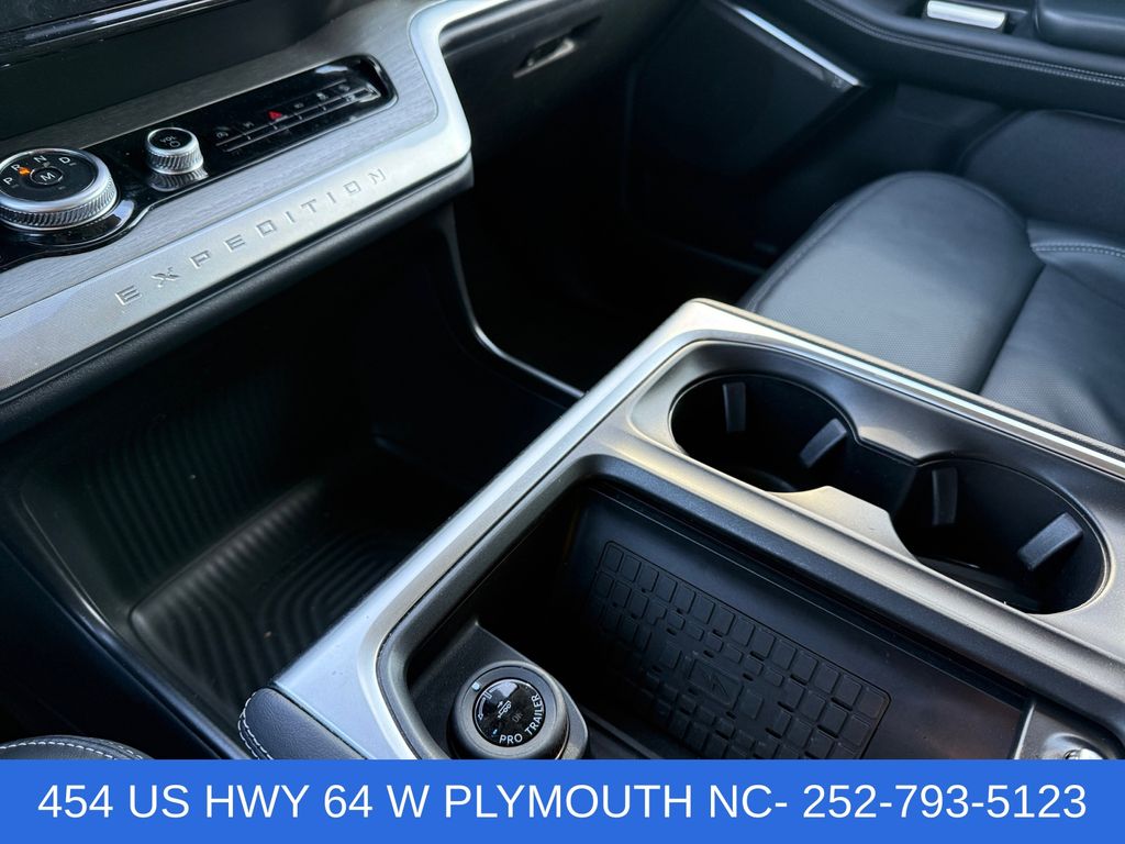 2025 Ford Expedition Platinum - Photo 25