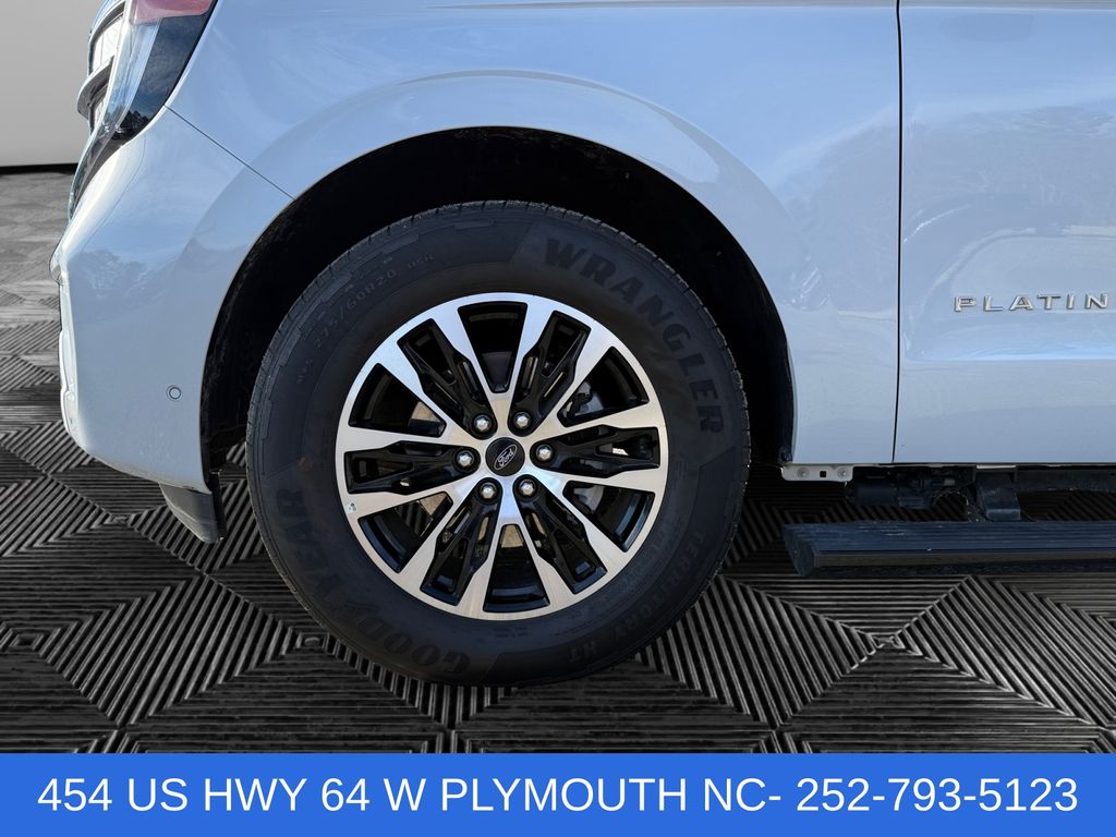 2025 Ford Expedition Platinum - Photo 13