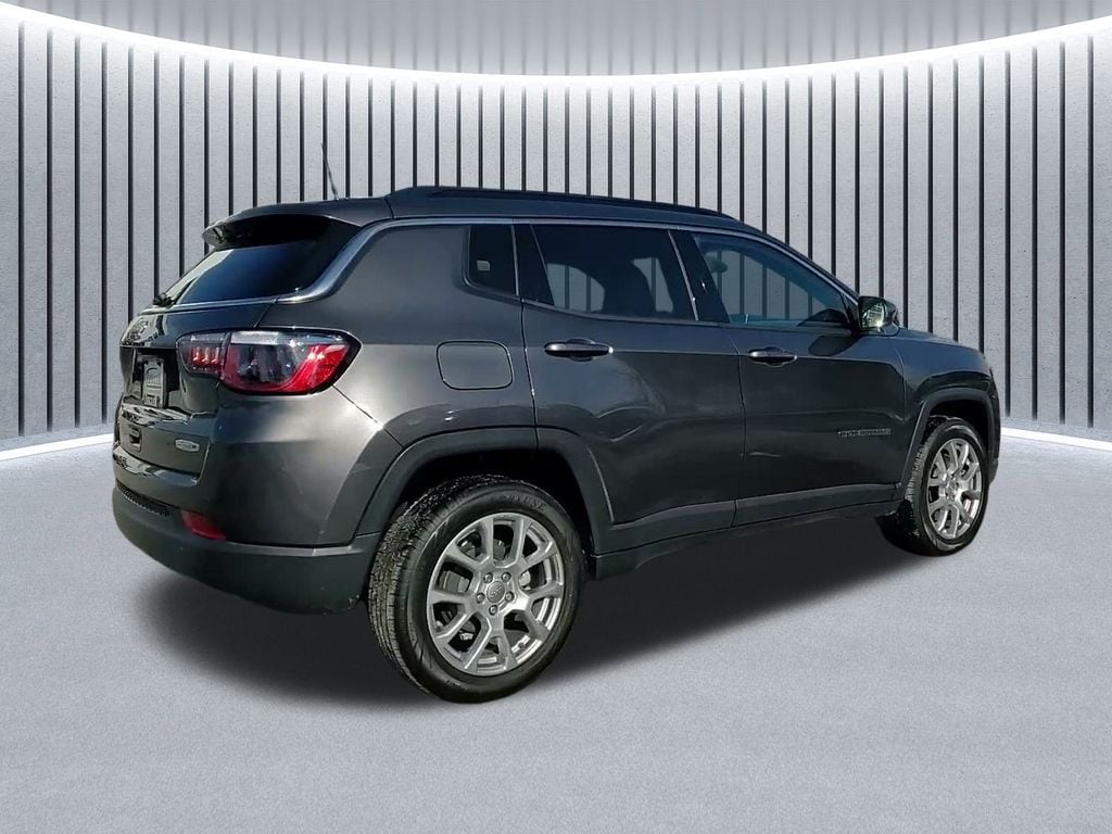 2023 Jeep Compass Latitude Lux - Photo 8