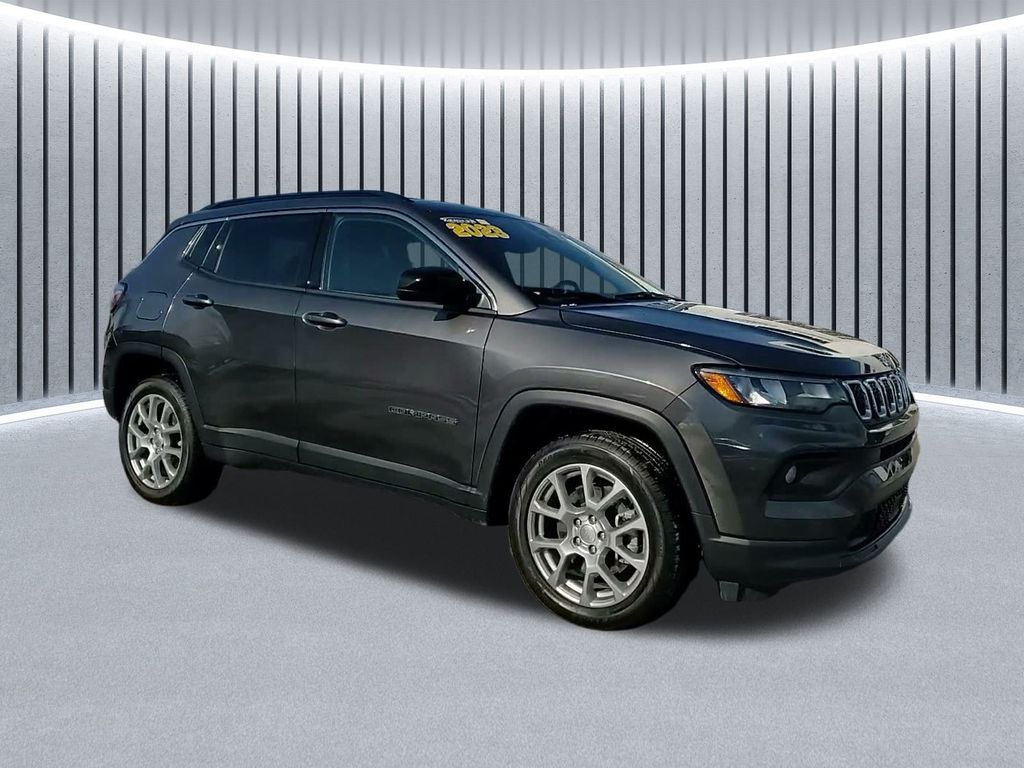 2023 Jeep Compass Latitude Lux - Photo 3