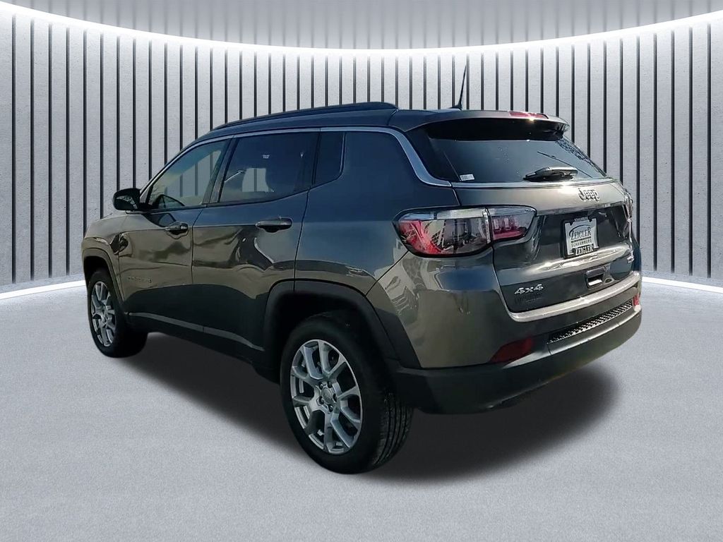 2023 Jeep Compass Latitude Lux - Photo 14