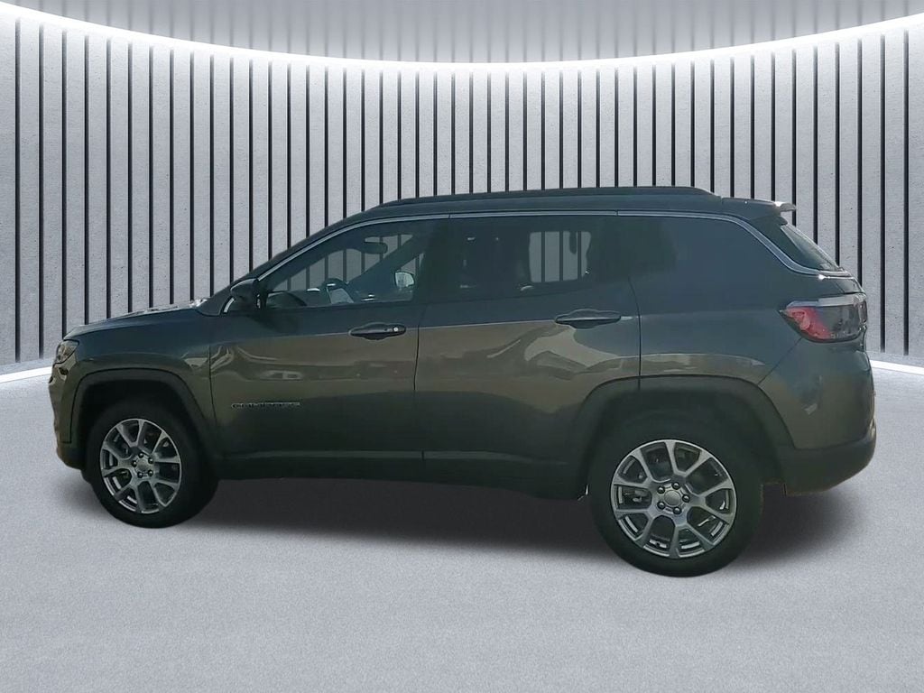 2023 Jeep Compass Latitude Lux - Photo 16