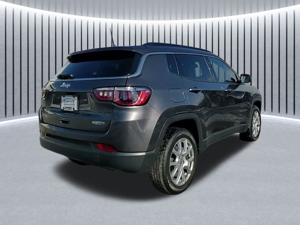 2023 Jeep Compass Latitude Lux - Photo 9