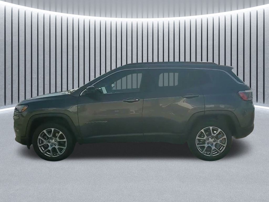 2023 Jeep Compass Latitude Lux - Photo 17