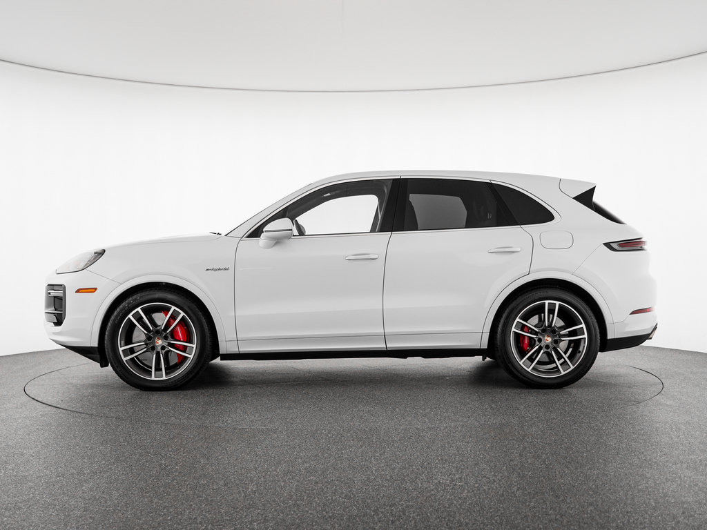 Used 2024 Porsche Cayenne Turbo E-Hybrid Turbo E-Hybrid AWD