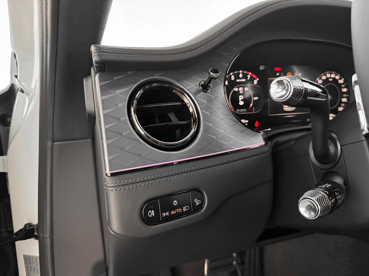 2026 Bentley Flying Spur - Photo 14