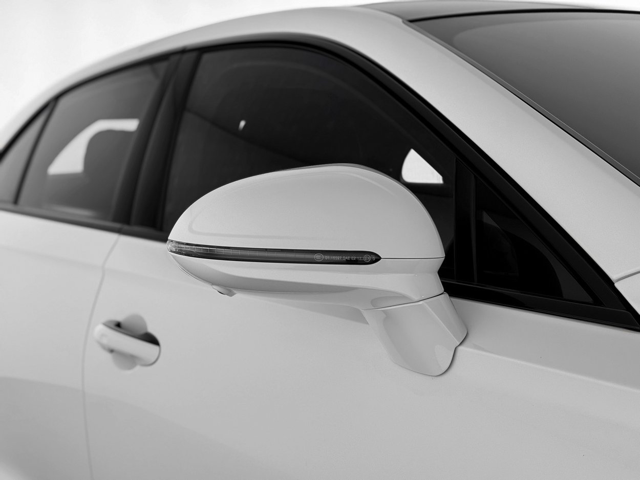 2026 Bentley Flying Spur - Photo 36