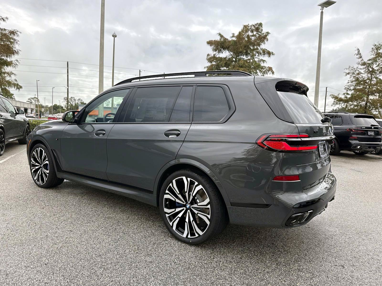 New 2027 BMW X7 M60i M60i Sports Activity Vehicle