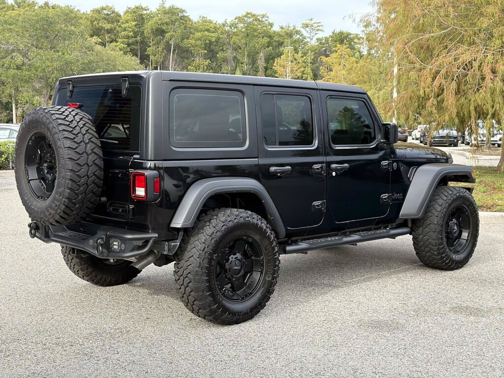 Used 2024 Jeep Wrangler SUV