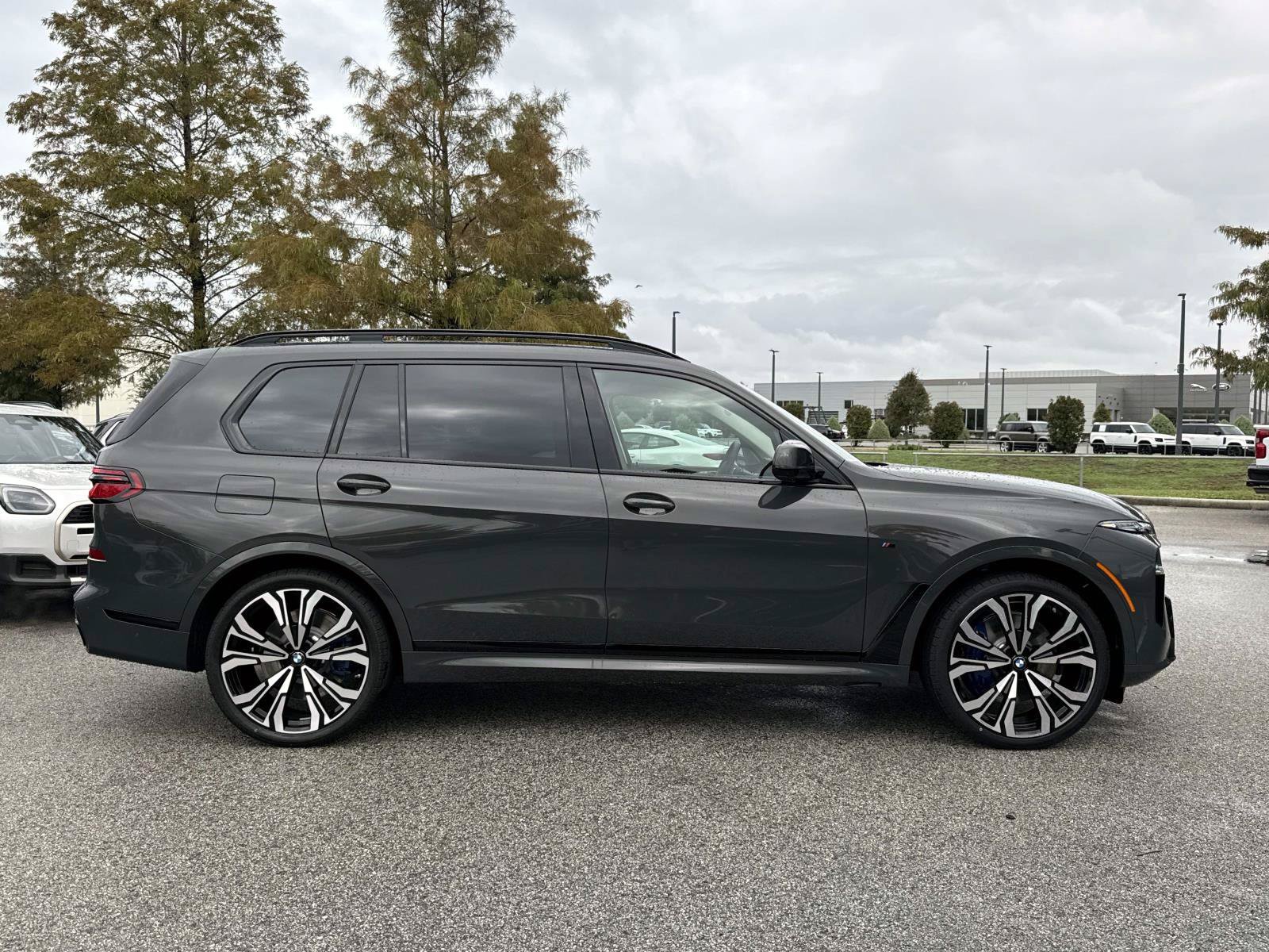 New 2027 BMW X7 M60i M60i Sports Activity Vehicle