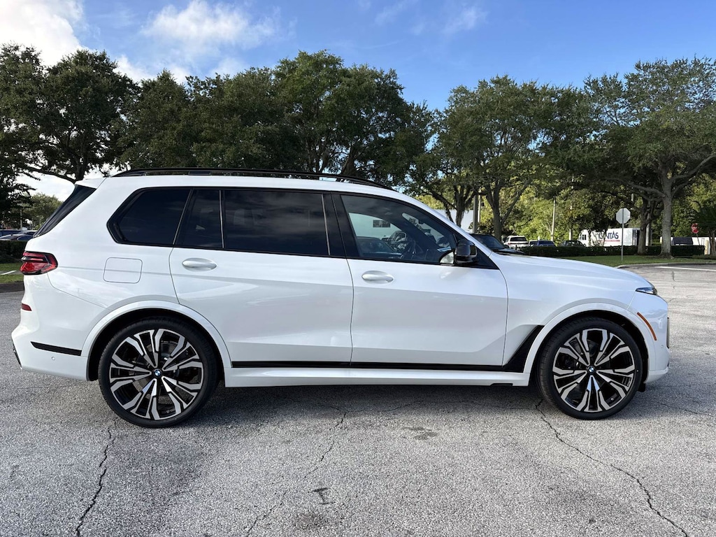 New 2027 BMW X7 xDrive40i xDrive40i Sports Activity Vehicle