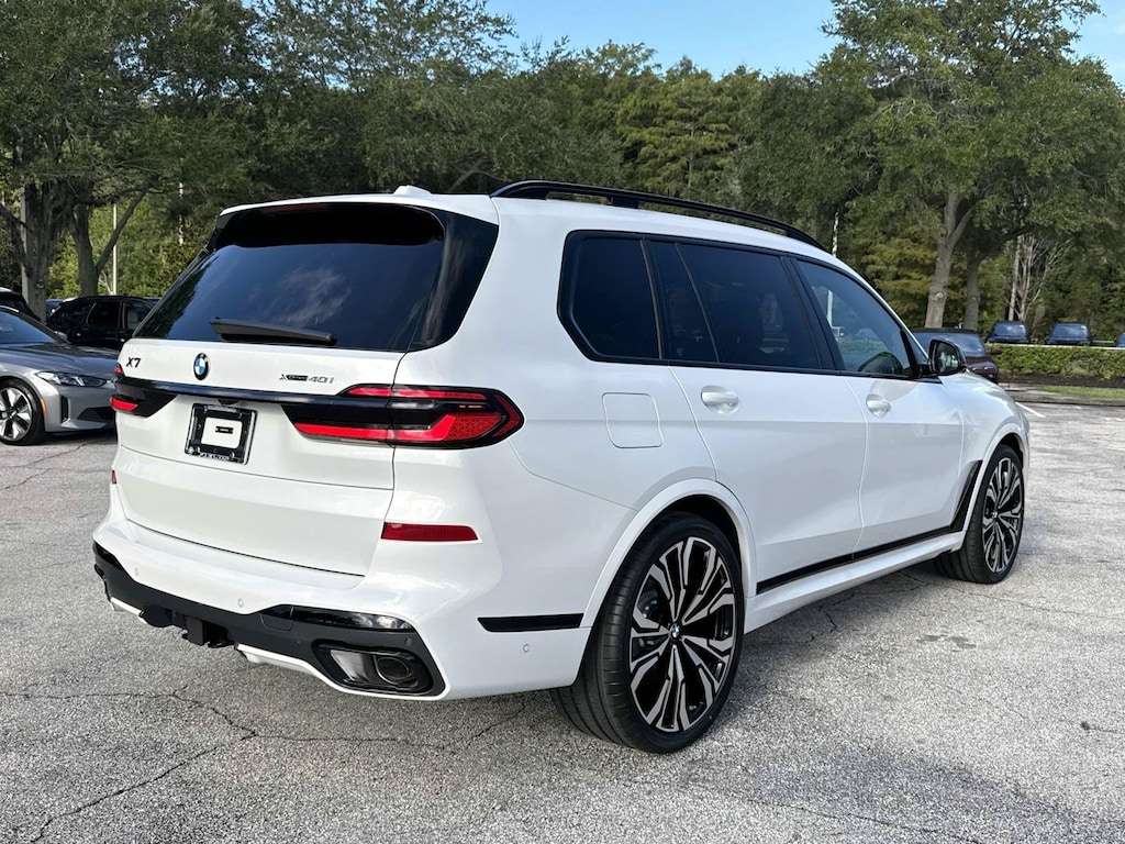 New 2027 BMW X7 xDrive40i xDrive40i Sports Activity Vehicle