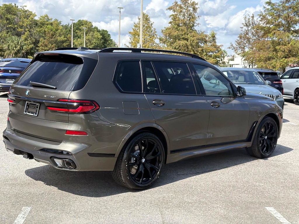 New 2027 BMW X7 xDrive40i xDrive40i Sports Activity Vehicle