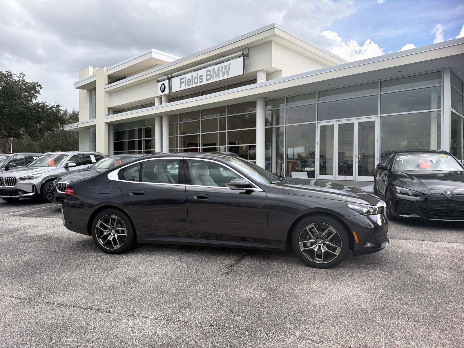  BMW 530i