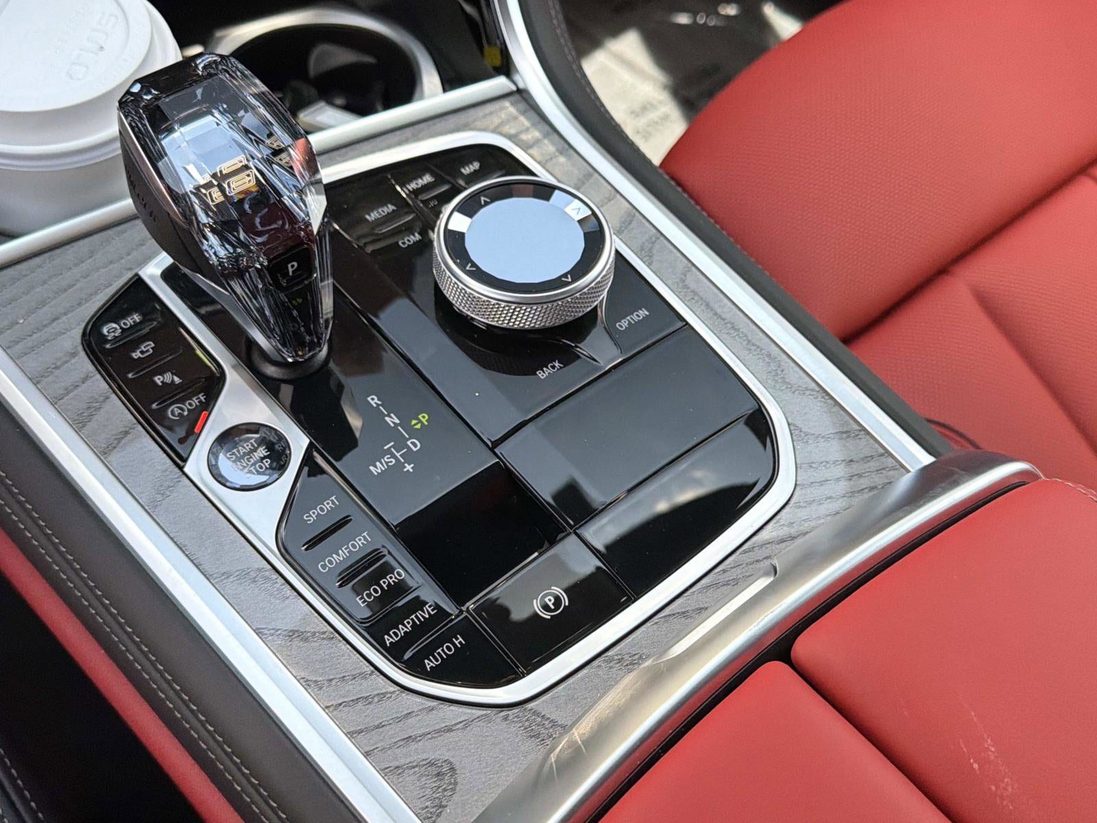 2026 BMW 8 Series 840i - Photo 25
