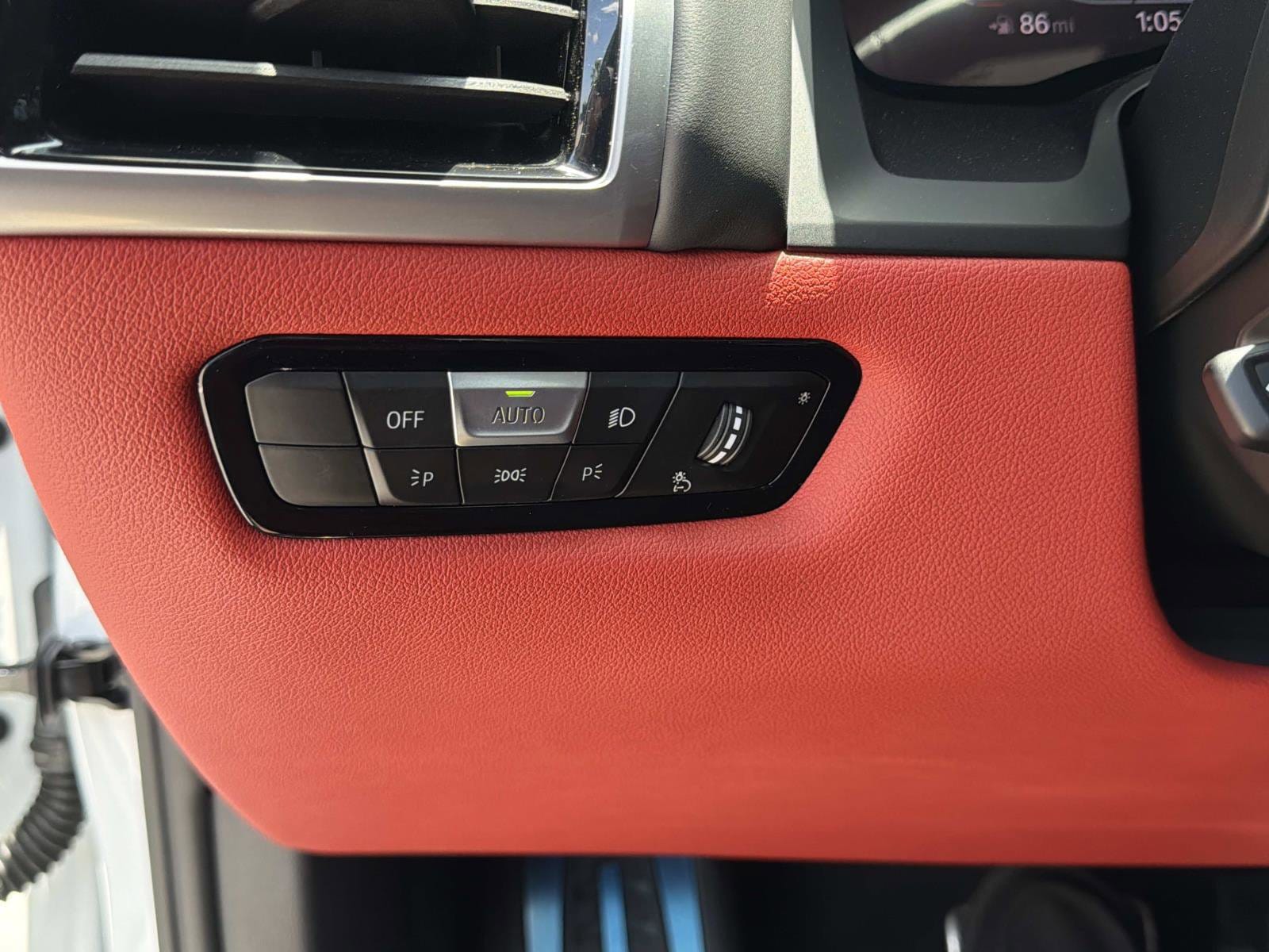 2026 BMW 8 Series 840i - Photo 30