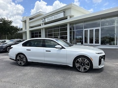2026 BMW 750e xDrive Sedan