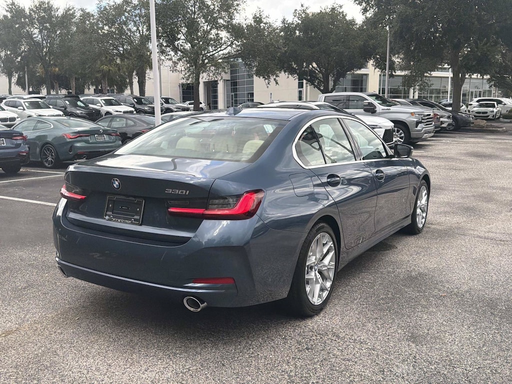 New 2026 BMW 330i Sedan