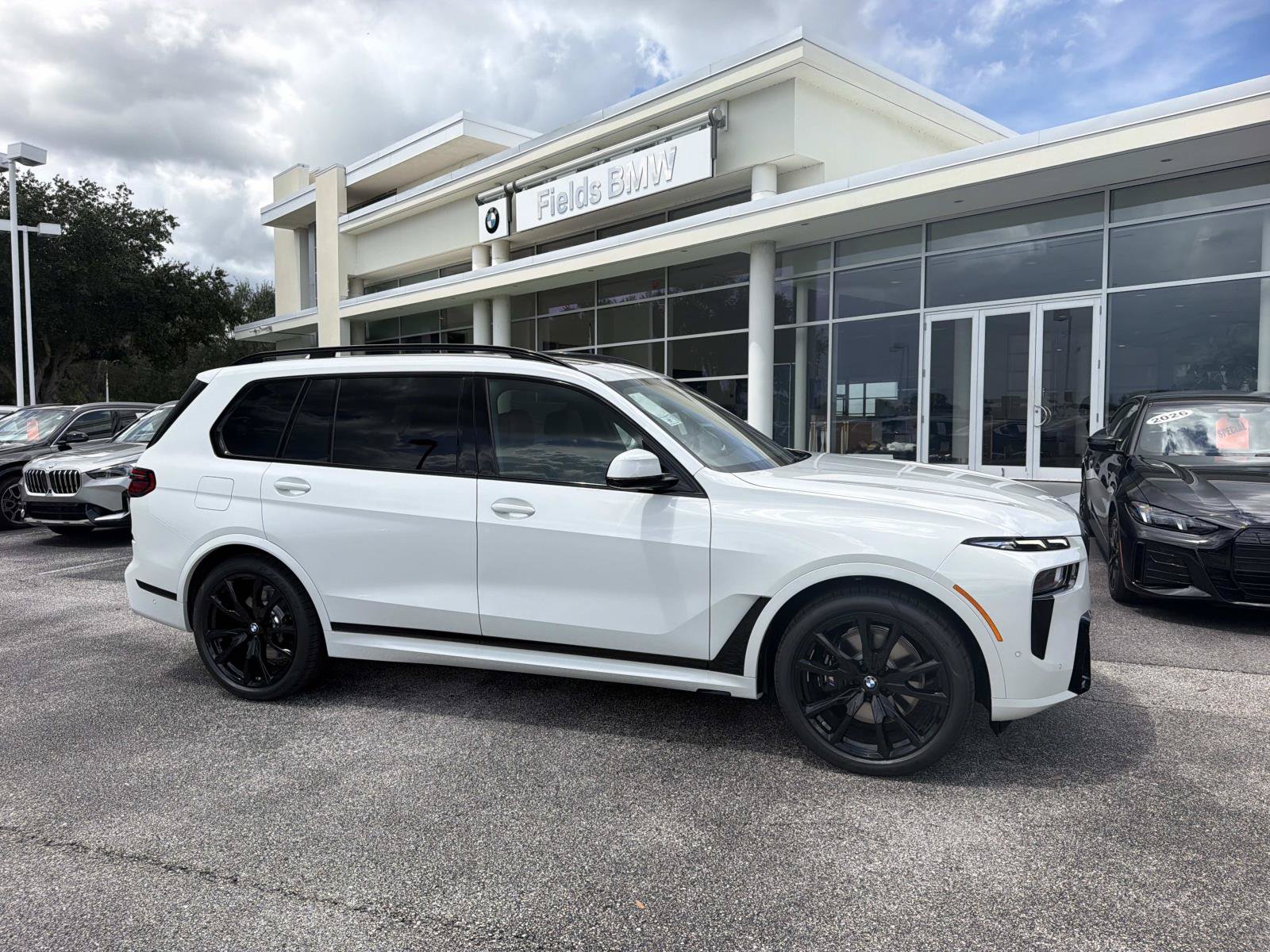 New 2027 BMW X7 xDrive40i SUV