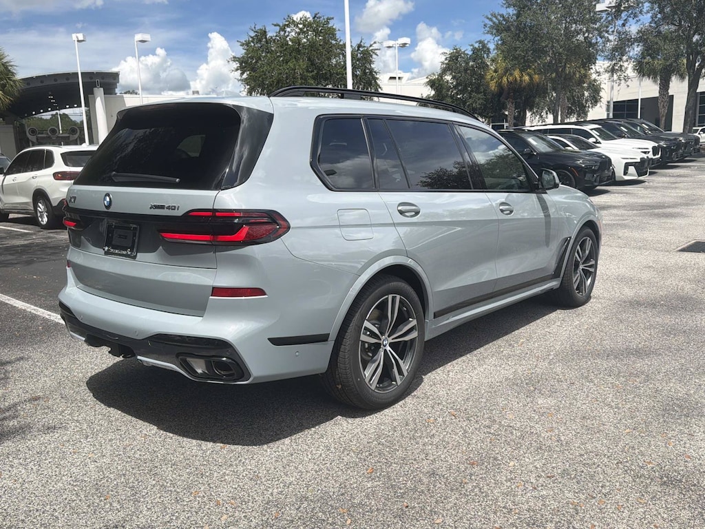 New 2027 BMW X7 xDrive40i SUV