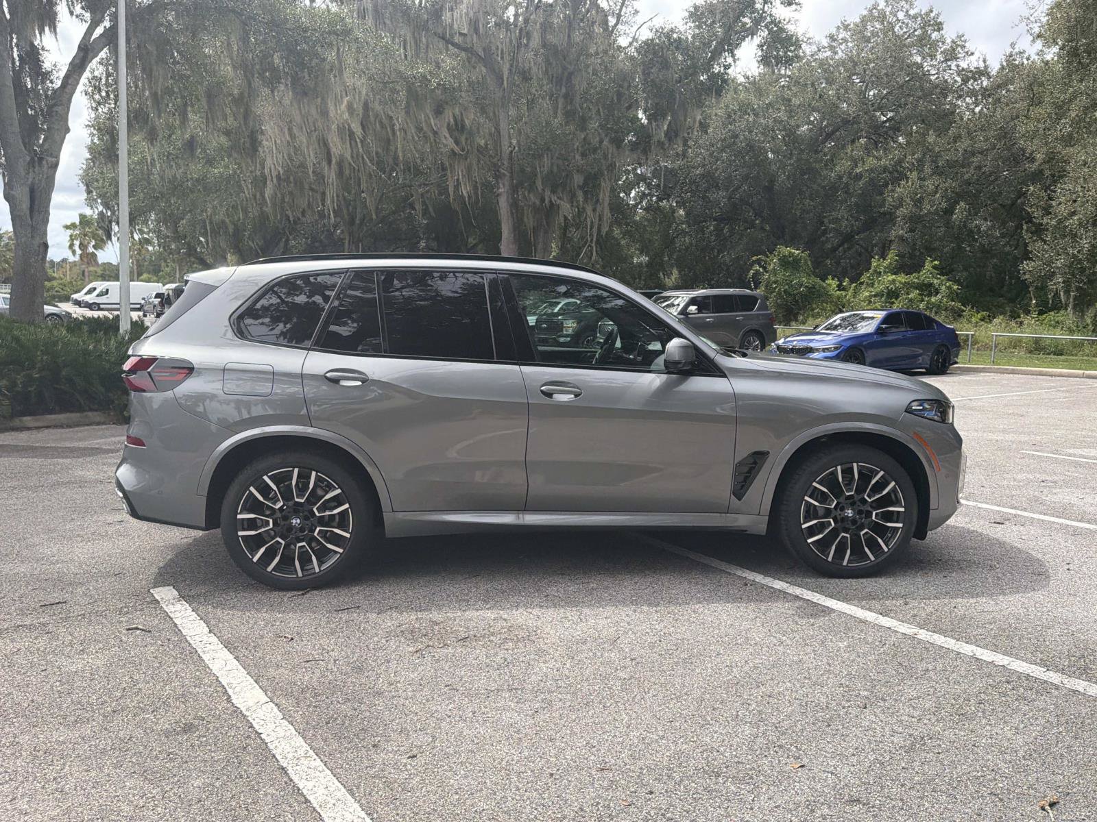 New 2026 BMW X5 PHEV xDrive50e SUV