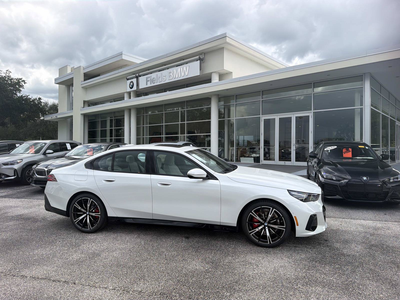  BMW 530i