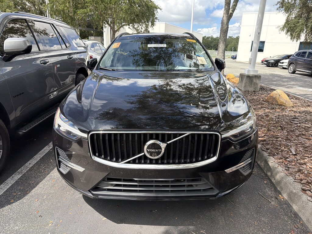 Used 2022 Volvo XC60 Momentum B5 AWD Momentum