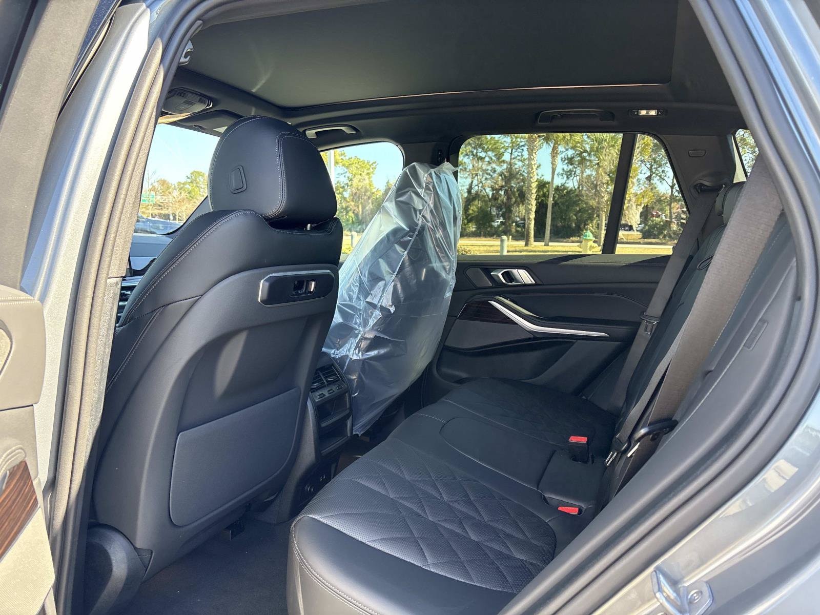 2026 BMW X5 50e - Photo 16
