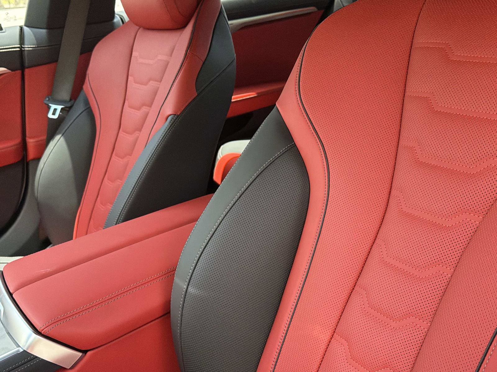 2026 BMW 8 Series 840i - Photo 20