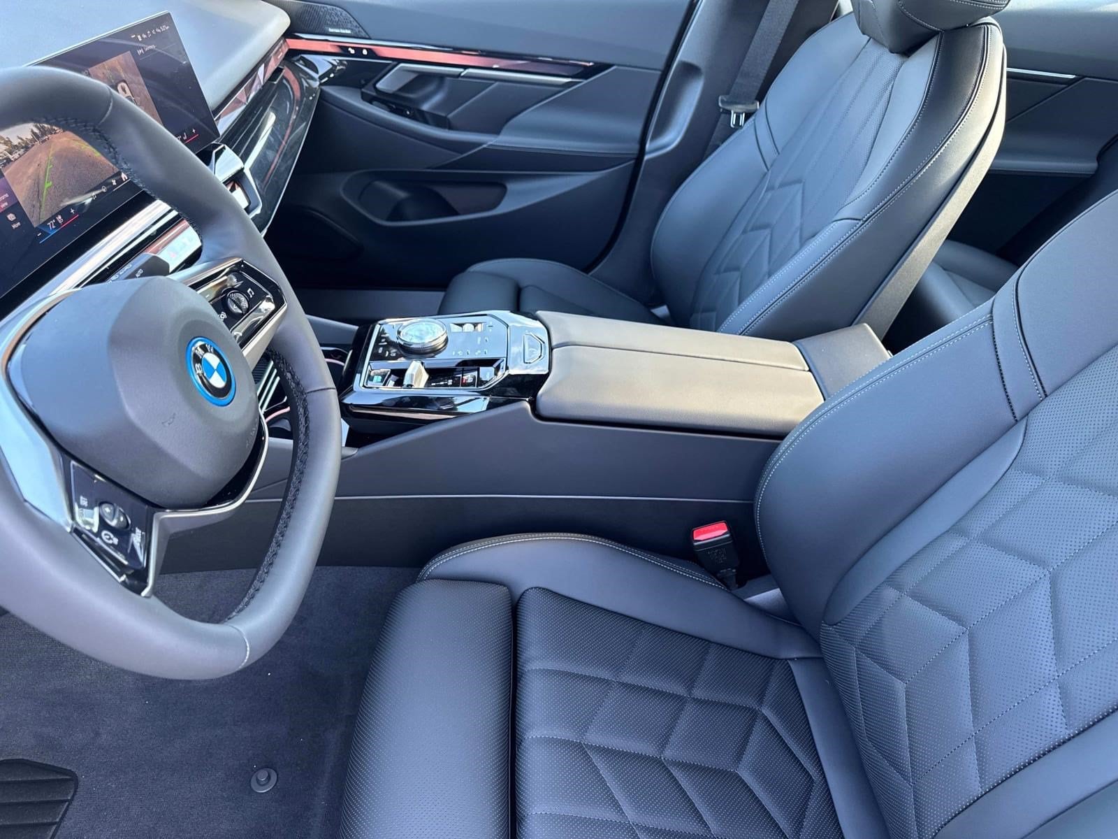 2026 BMW i5 40 - Photo 19