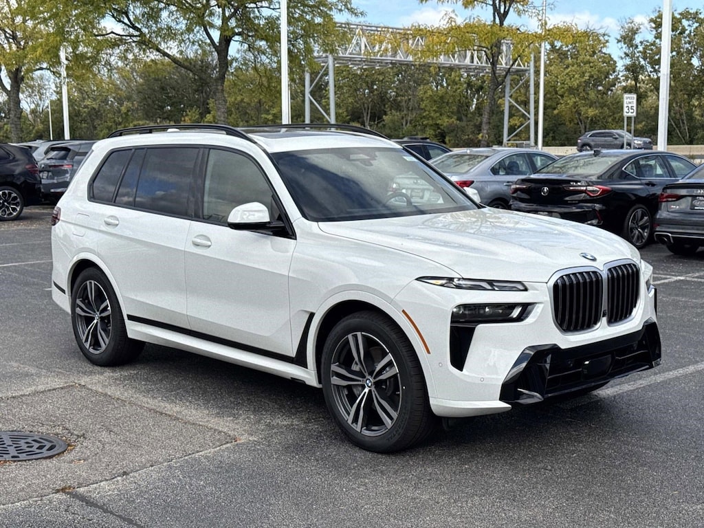 New 2026 BMW X7 xDrive40i xDrive40i Sports Activity Vehicle