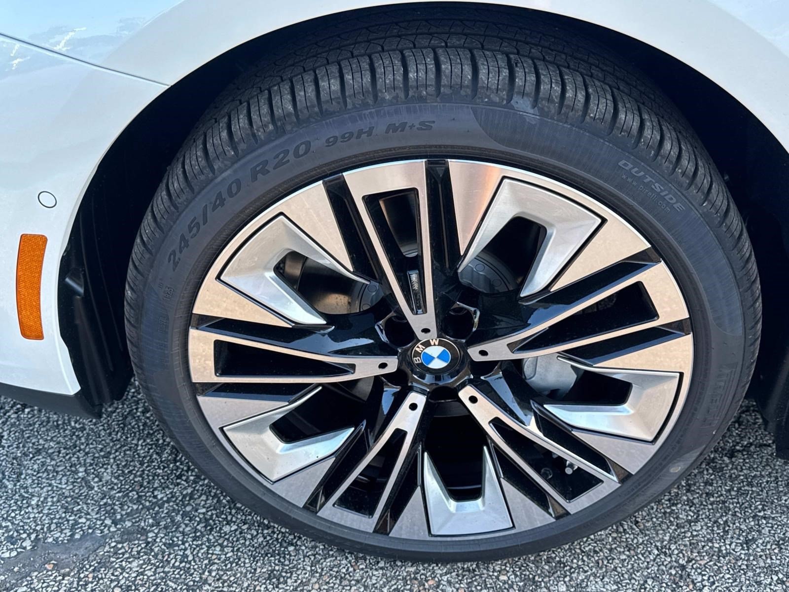 2026 BMW i5 40 - Photo 9