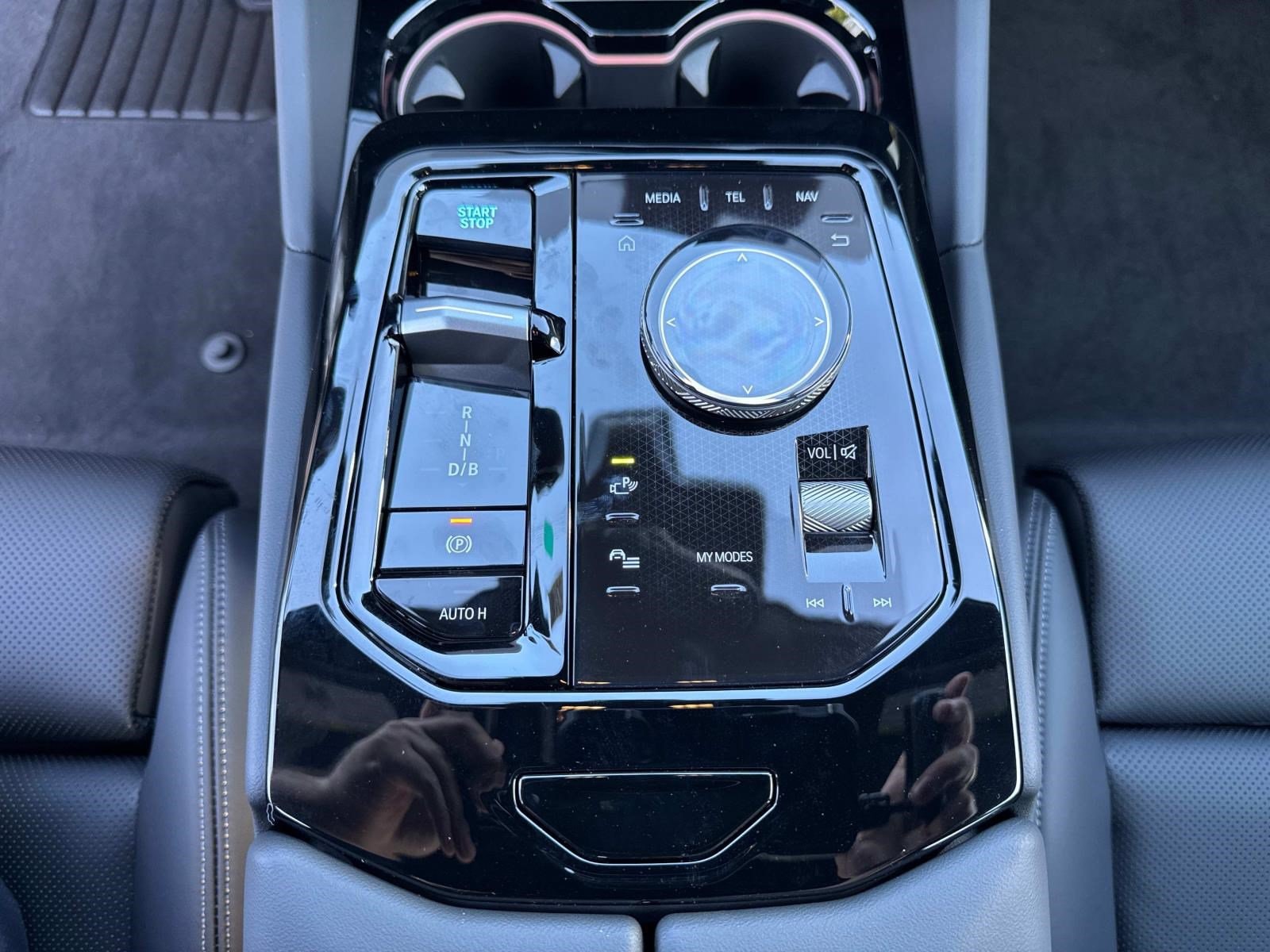 2026 BMW i5 40 - Photo 26